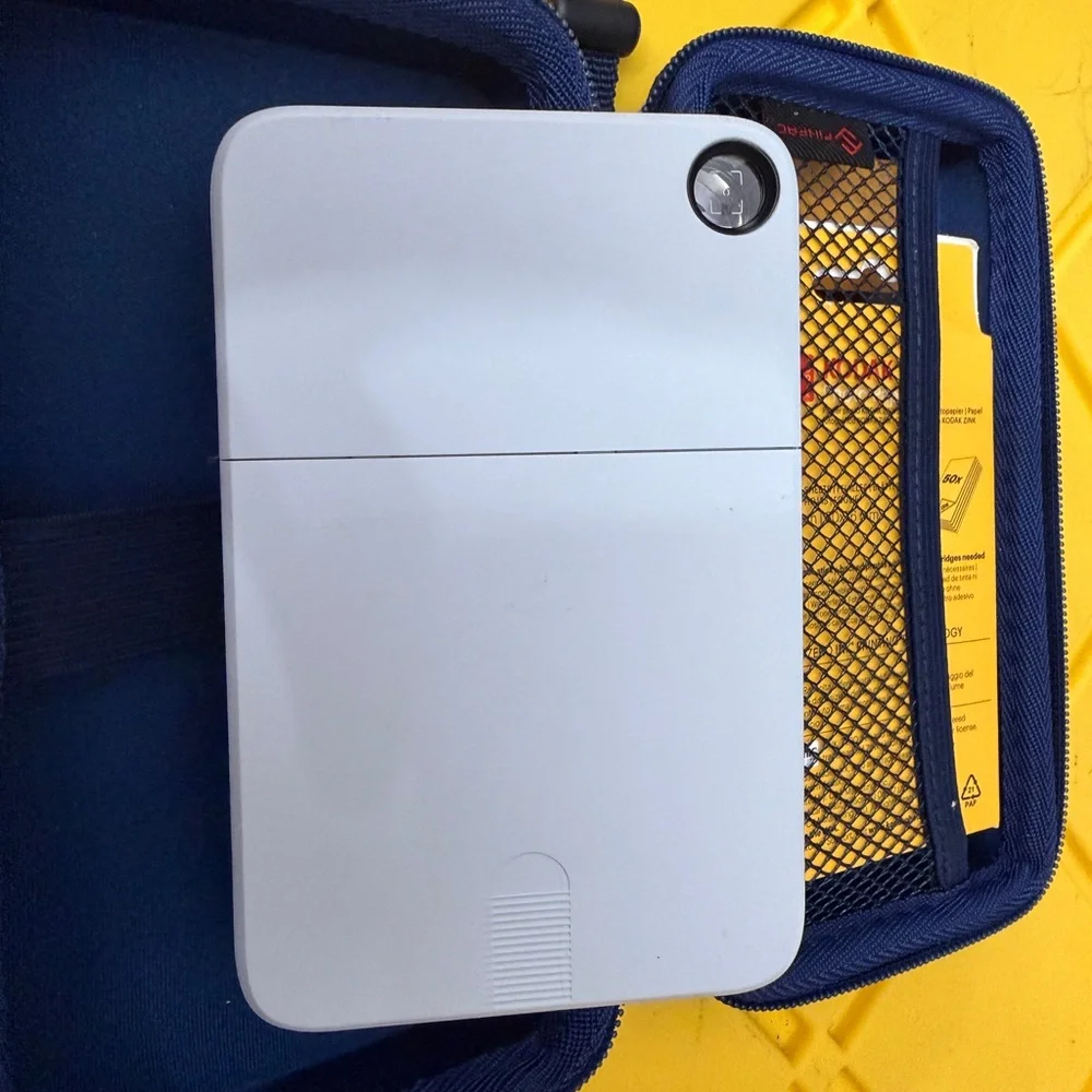 Kodak White Instant Camera
